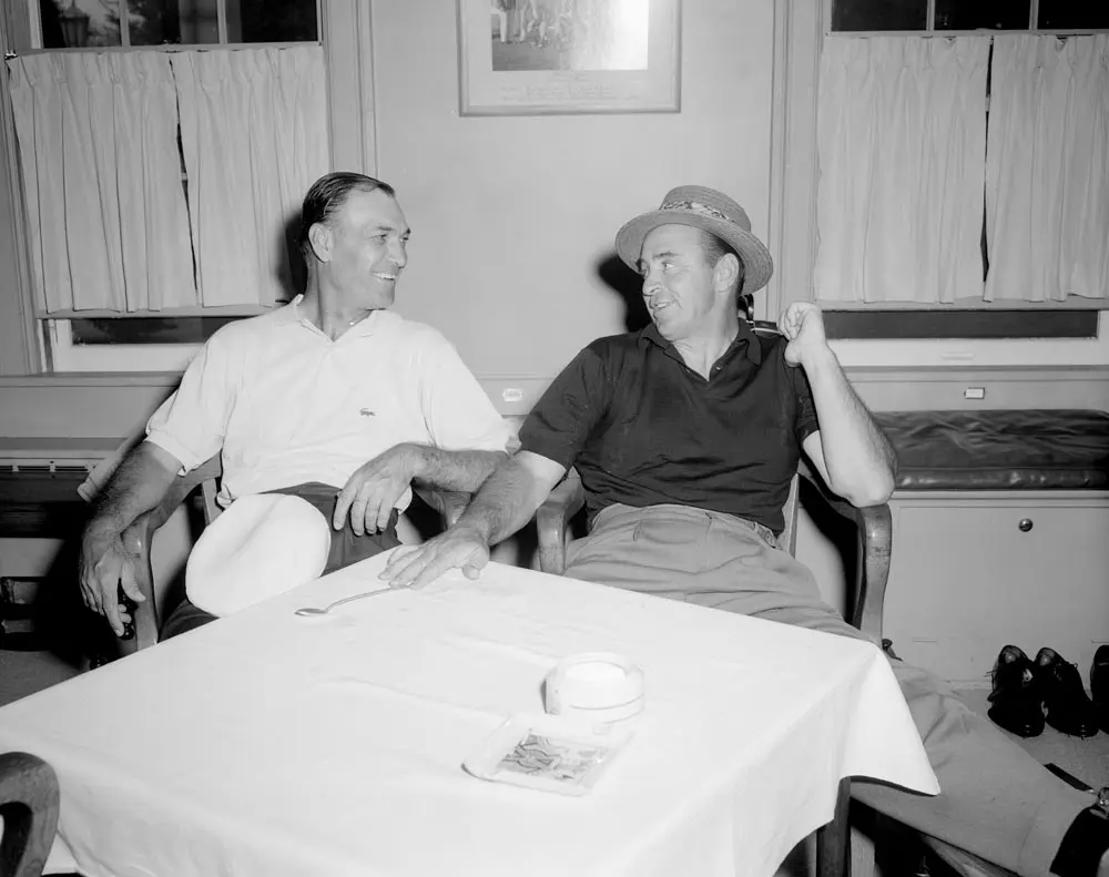 Hogan and Snead in the Augusta locker room